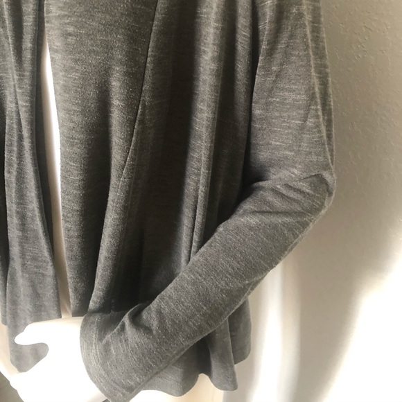 Cardigan - Picture 3 of 4